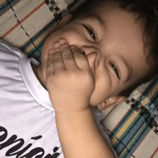bebés niños reacciones