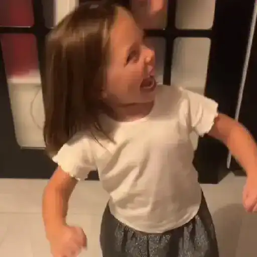 Niña MotoPingüino 🐧🛵 TikTok