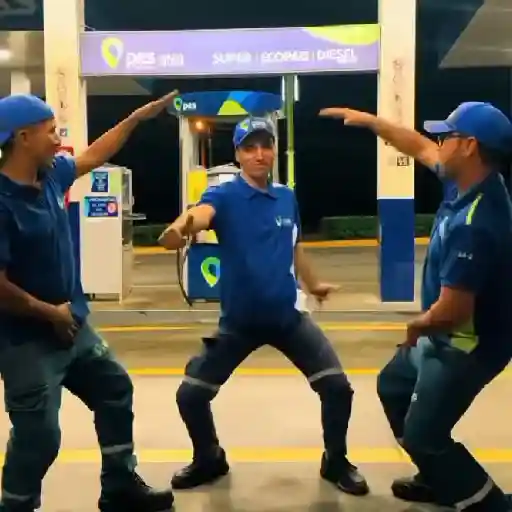 Mueve la pompa 🕺🏻gasolinera⛽