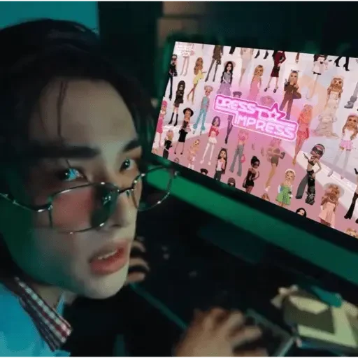 K-pop sticker 16