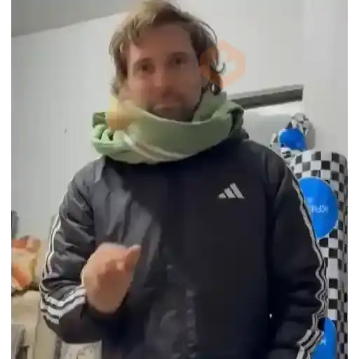 la que va sticker 13