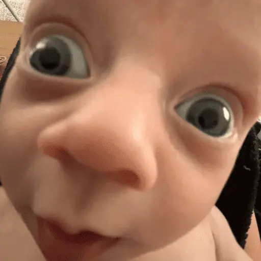 REAÇÕES DE BEBÊS 