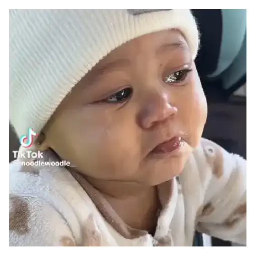 Bebés tiernos llorando 💦💦