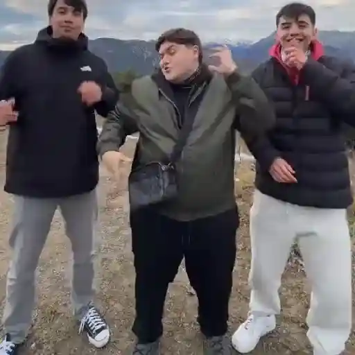 Los Bros 