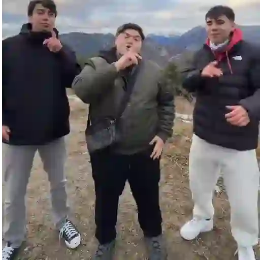 Los Bros 