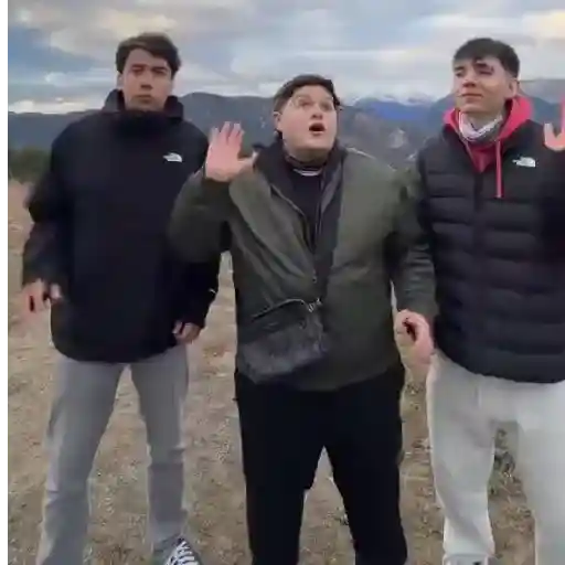 Los Bros 
