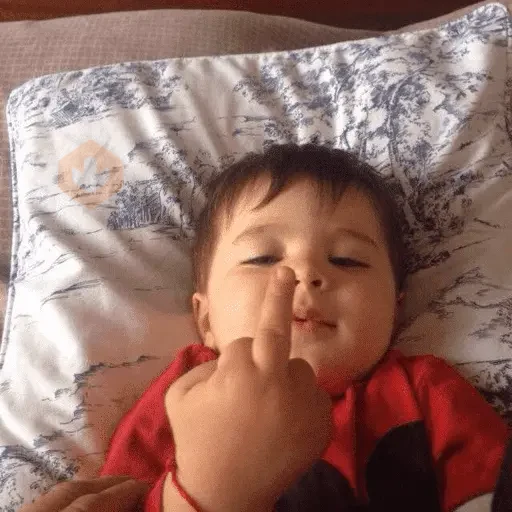 Bebes tristes y enojados #3 sticker 11