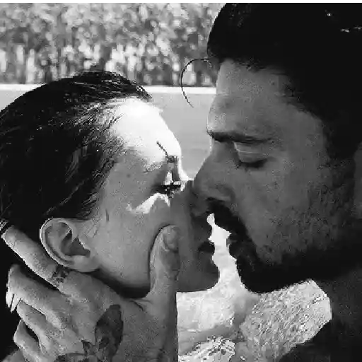 besos amor y amistad ♥️