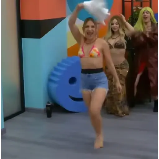 Eli Esparza La mansión VIP