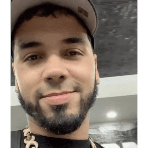Anuel aa