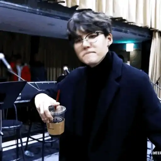 Suga (BTS) 😸
