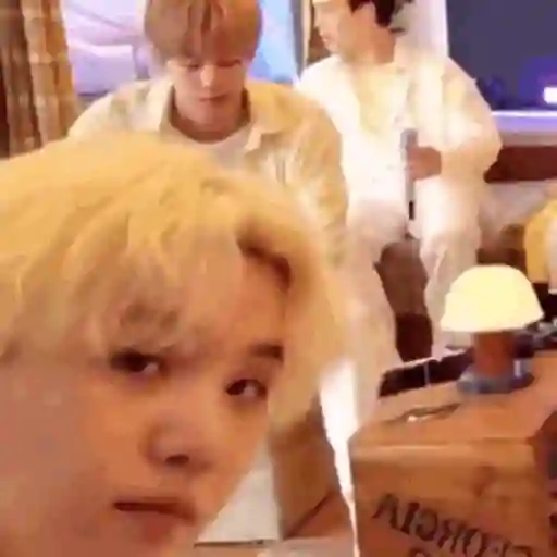 Suga (BTS) 😸