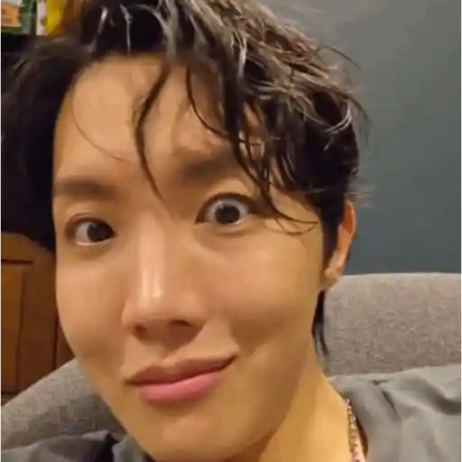 J-HOPE (BTS) 🐿️