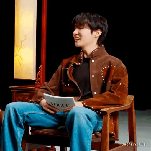J-HOPE (BTS) 🐿️