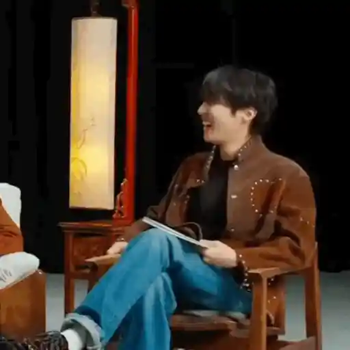 J-HOPE (BTS) 🐿️