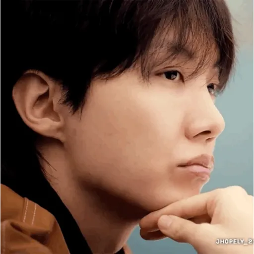 J-HOPE (BTS) 🐿️