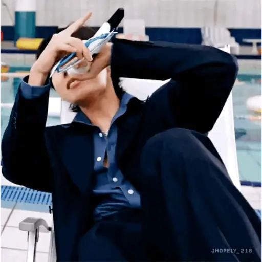 J-HOPE (BTS) 🐿️