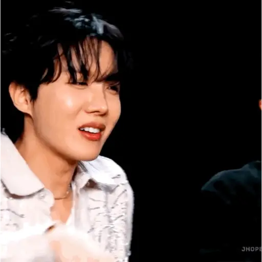 J-HOPE (BTS) 🐿️