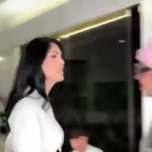 Sol león Naím Katy 🔥Yeri Mua 🤪 sticker 20