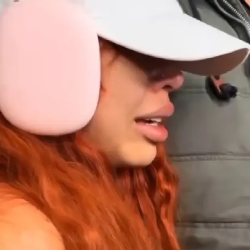 Sol león Naím Katy 🔥Yeri Mua 🤪 sticker 15