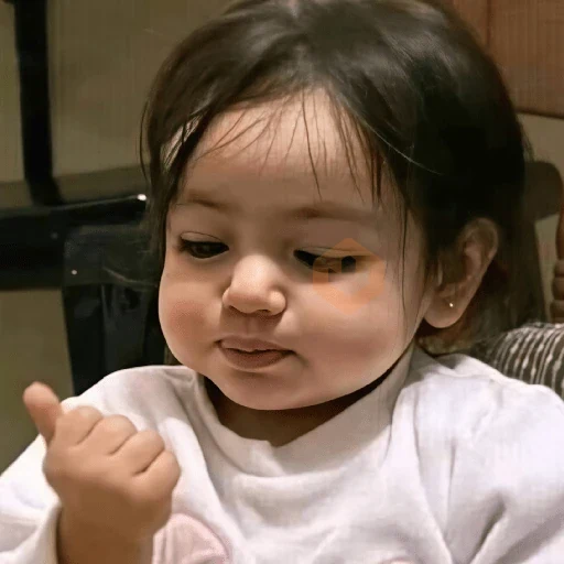 🛼👧🏻Kids Reactions 22👦🏻🛼 BEBÉS sticker 14