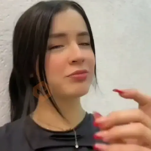 🙄POV: Pasa la que me cae mal🖕🏻 sticker 24