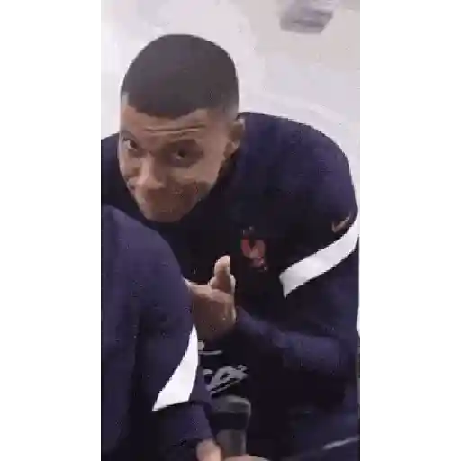 KK Mbappé sticker 17
