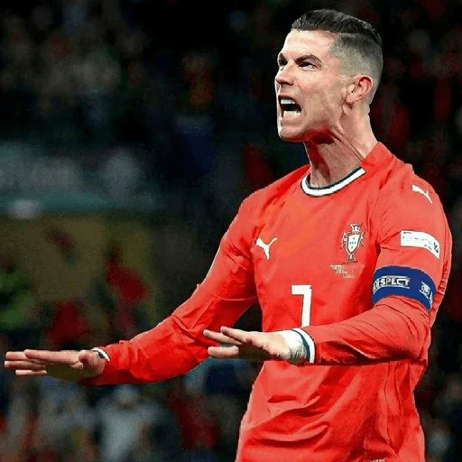 Cristiano Ronaldo | CR7 🇵🇹 sticker 14