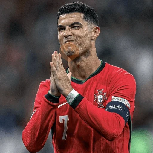 Cristiano Ronaldo | CR7 🇵🇹 sticker 18