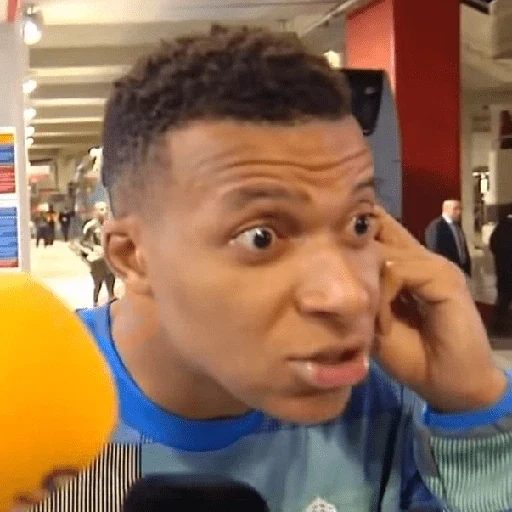 Kylian Mbappé | França sticker 16