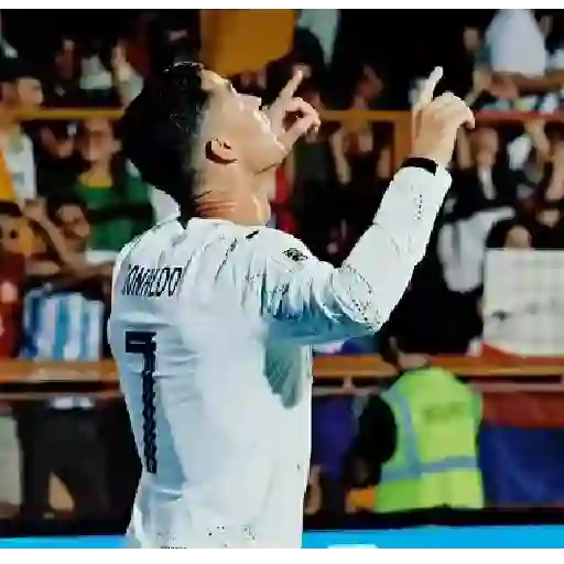 MESSI X CR7 🐐 sticker 11