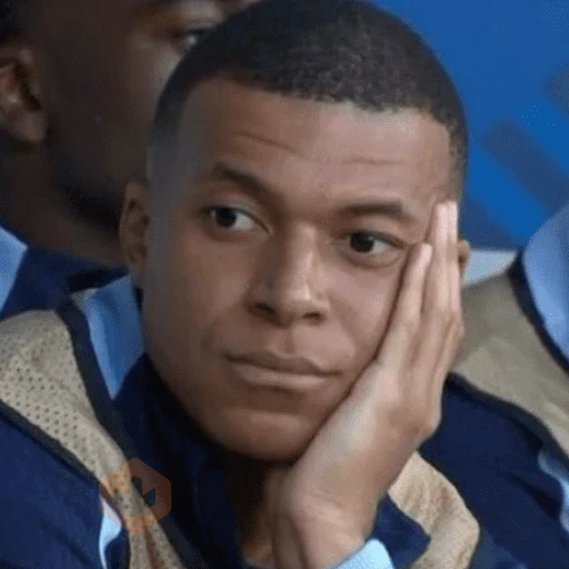 Kylian Mbappé 🇫🇷 sticker 12