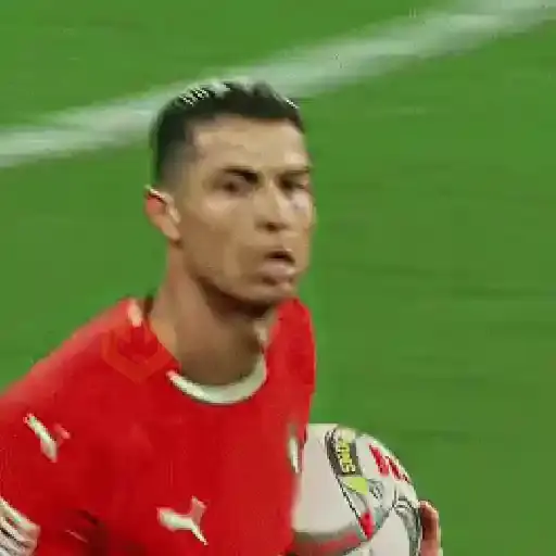 Cristiano Ronaldo | CR7 🇵🇹 sticker 16