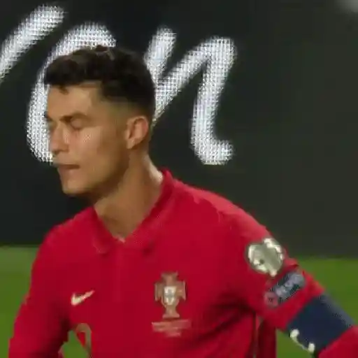 Cristiano Ronaldo | CR7 🇵🇹 sticker 27