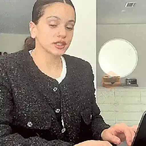🇪🇸🌹 ROSALÍA 🌹🇪🇸 sticker 17