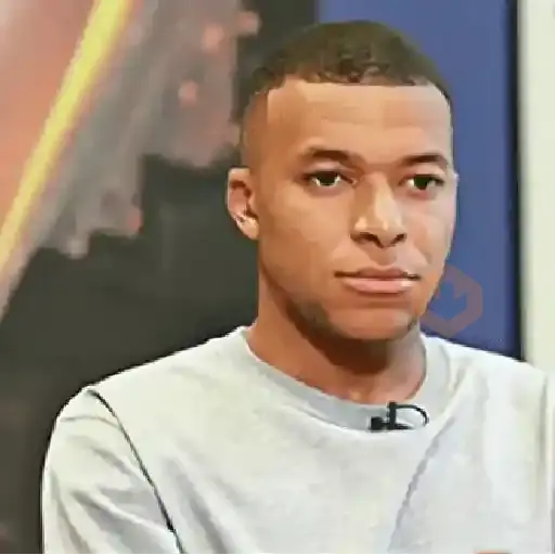MBAPPÉ ⭐️ sticker 30