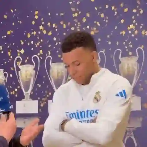 MBAPPÉ ⭐️ sticker 19