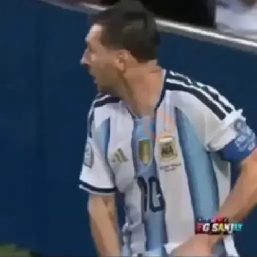 Memes e reações do Messi 😂 sticker 14