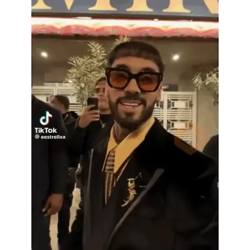 Anuel sticker 17