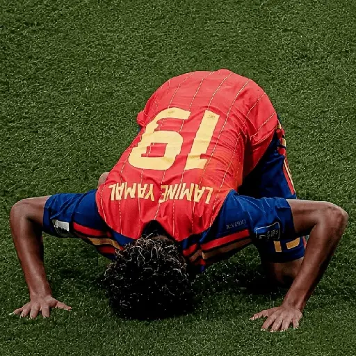 lamine yamal sticker 14