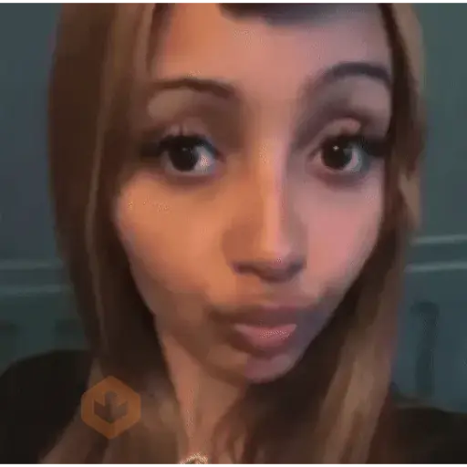 Comentarios del Tiktok 🤣💅✌🏻💕 sticker 12