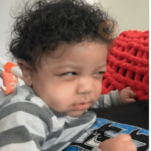 Bebês fofos 😍 sticker 15