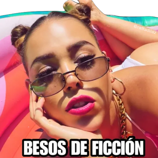 Sola • Danna Paola