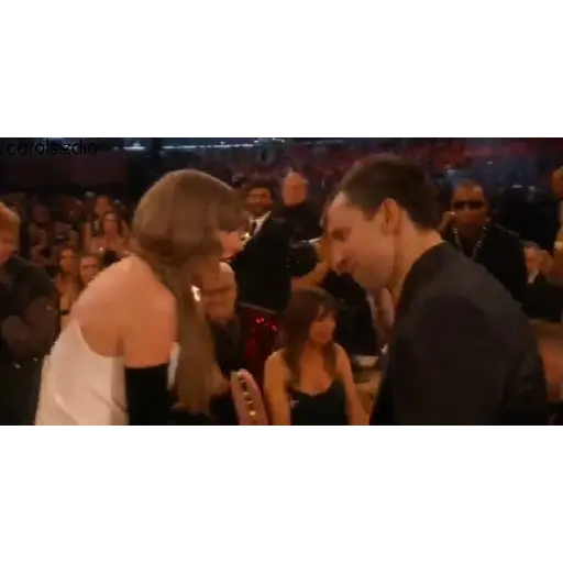 Taylor Swift Grammys 🎶 preview