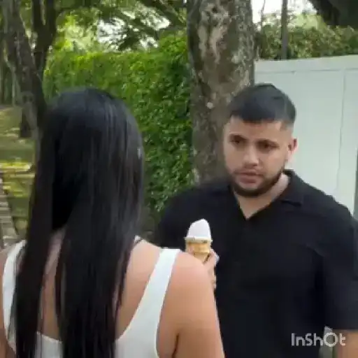 Responde Así vale 🤣😂 