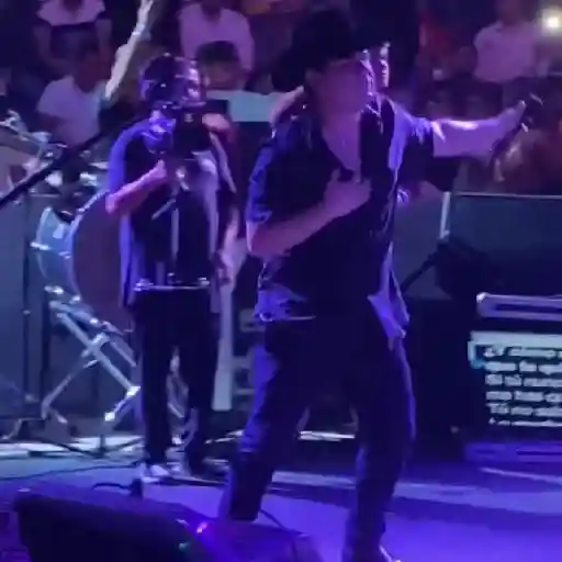 Alfredo Olivas 