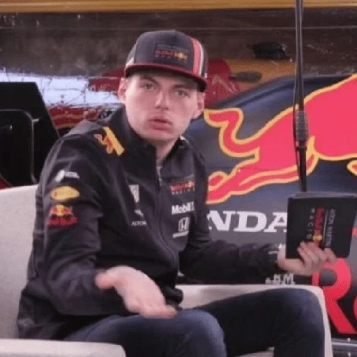 🏁🏎️ Viendo la F1 be like: