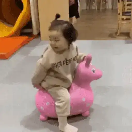 anak kecil GIFs 
