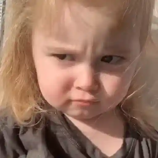 anak kecil GIFs 
