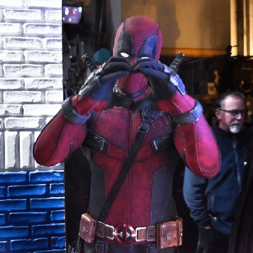 Deadpool🔴⚫✨
